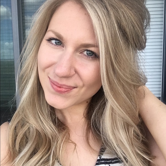 Meet your Posher, Karmin - Picture 1 of 1